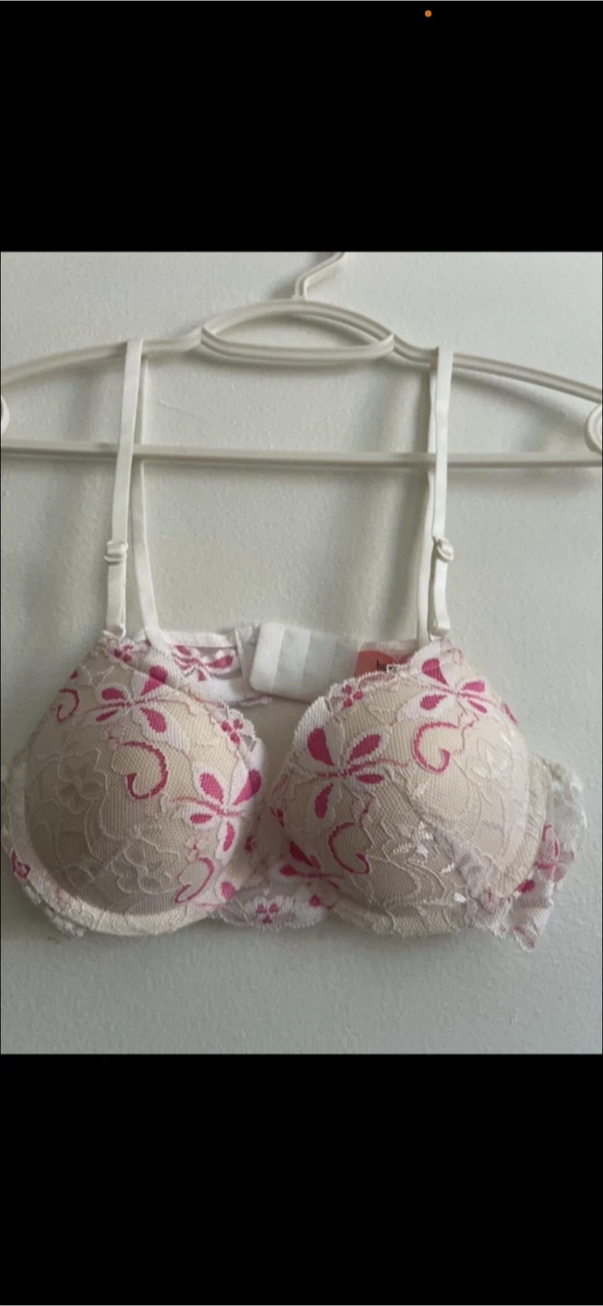 Hunkemöller Pink Floral Lace Bra 32F