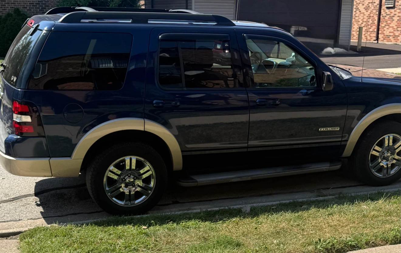 Ford Explorer Eddie Bauer Edition
