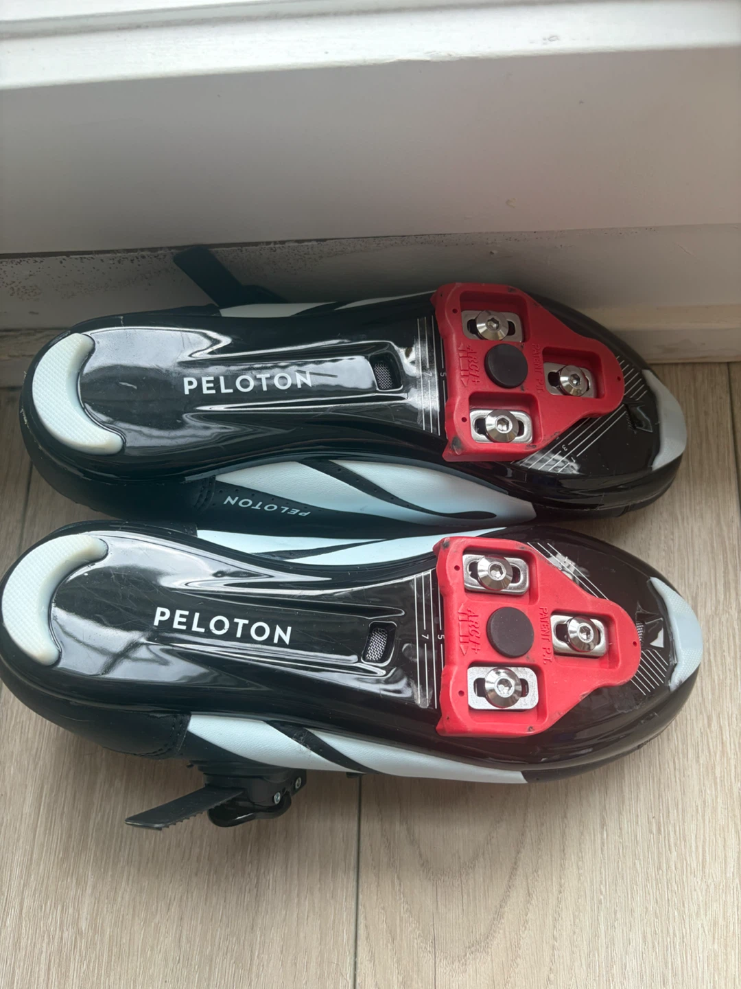 Peloton Cycling Shoes Size 40 - photo 3