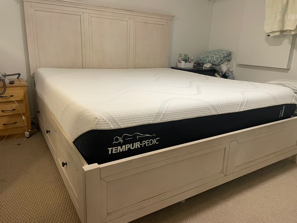 Tempur-pedic king size mattress