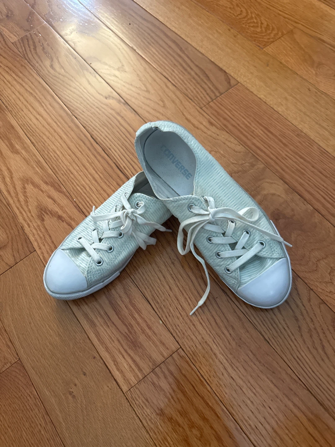 Converse Low-Top Sneakers Pale Green