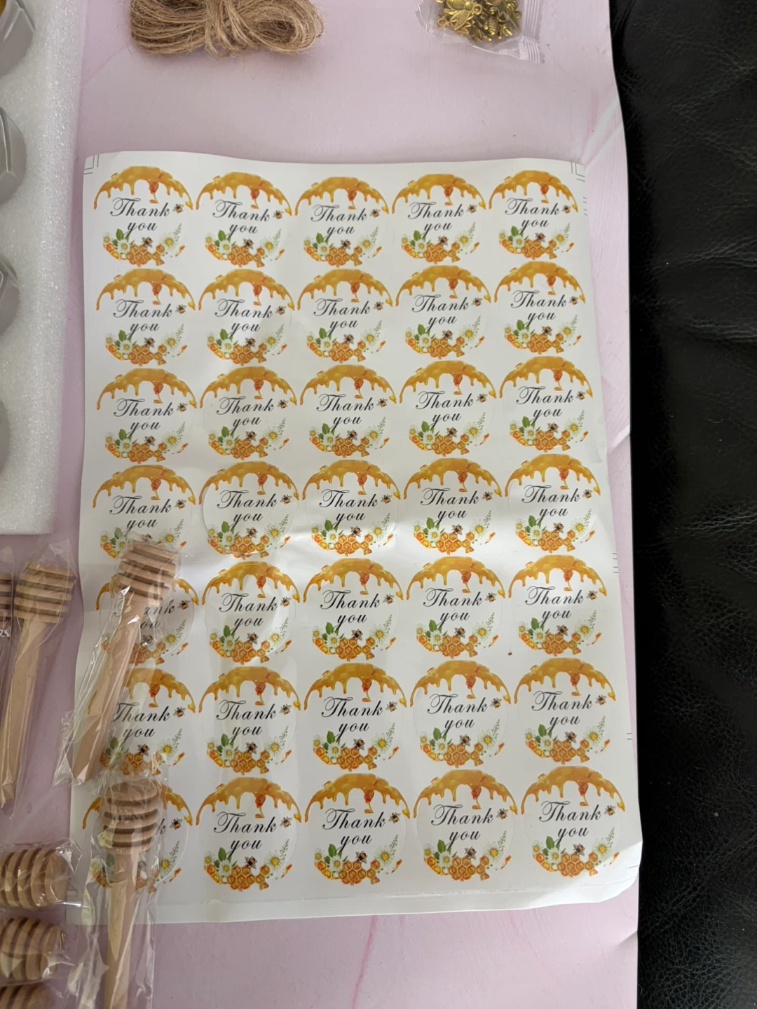 $20 for 30 Pack 1.5oz/44.35mL Hexagon Mini Glass Honey Jars Set - photo 3