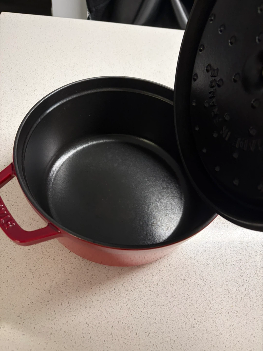 Staub Cast Iron Round Cocotte - photo 2