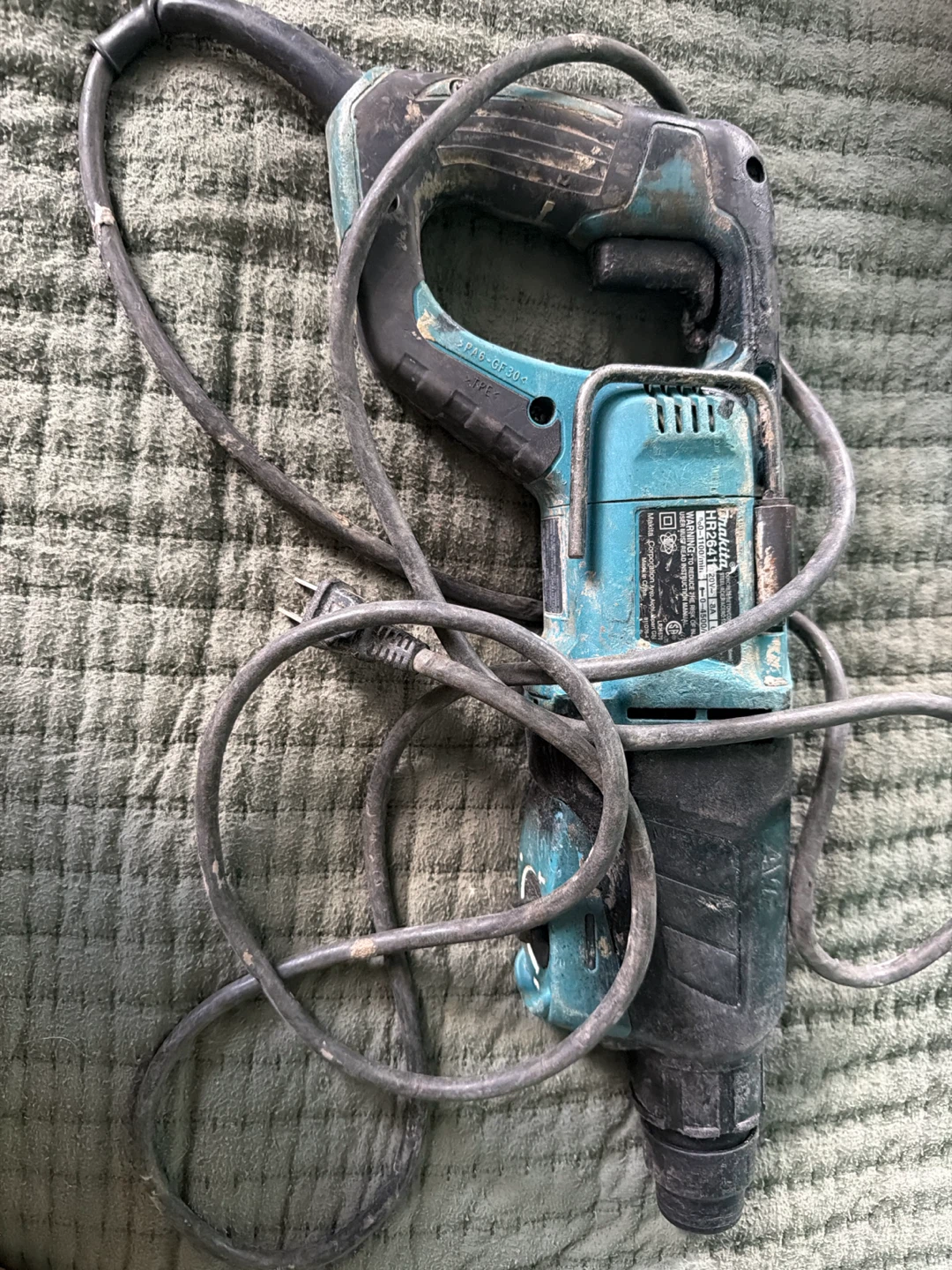 Makita HR2641 Rotary Hammer - photo 2