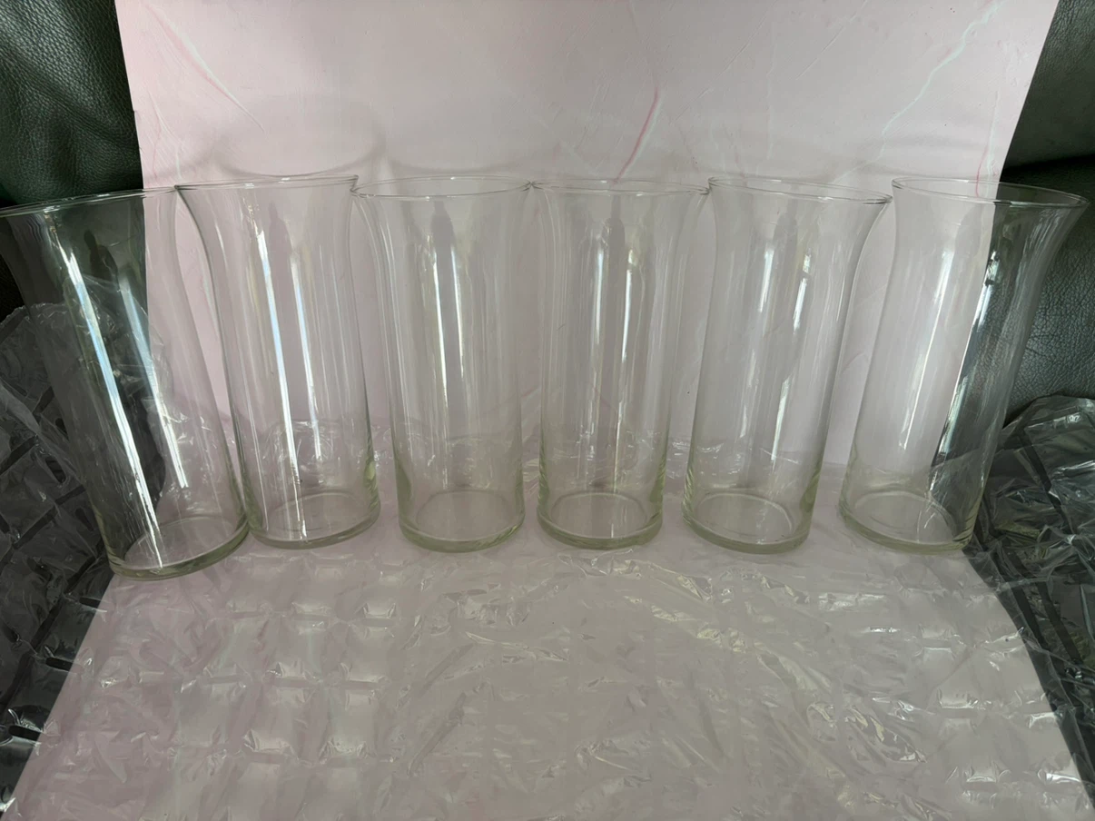 $10 for 6 Glass Vases with Wider Rim - photo 2
