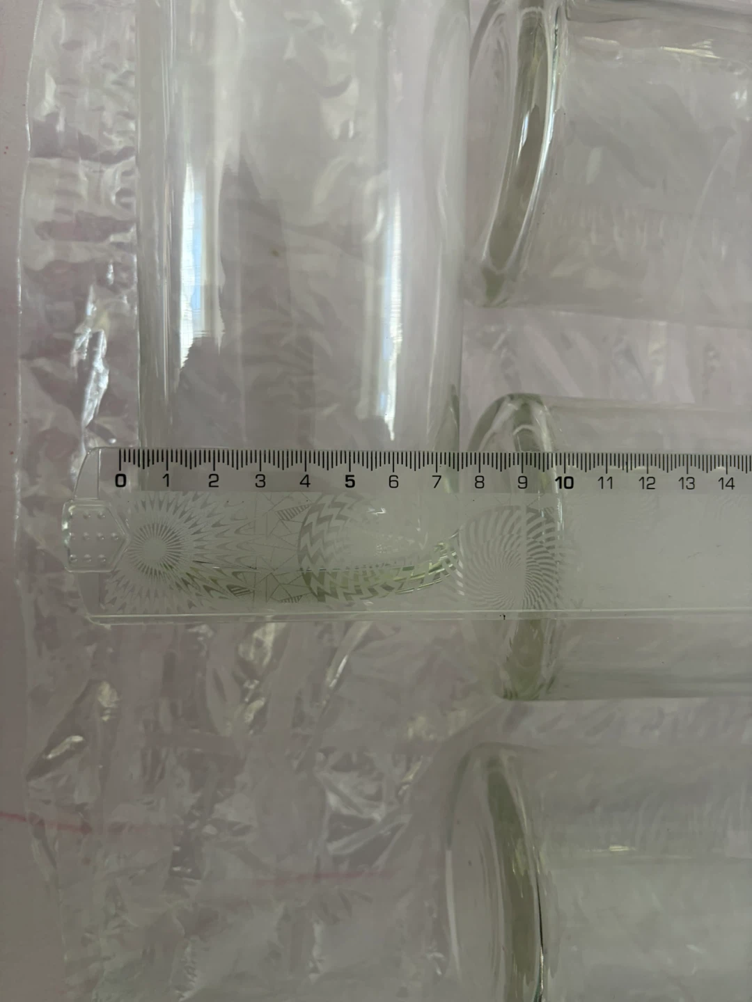 $10 for 6 Glass Vases with Wider Rim - photo 4