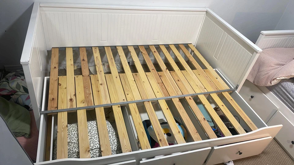 IKEA HEMNES Daybed with 3 Drawers