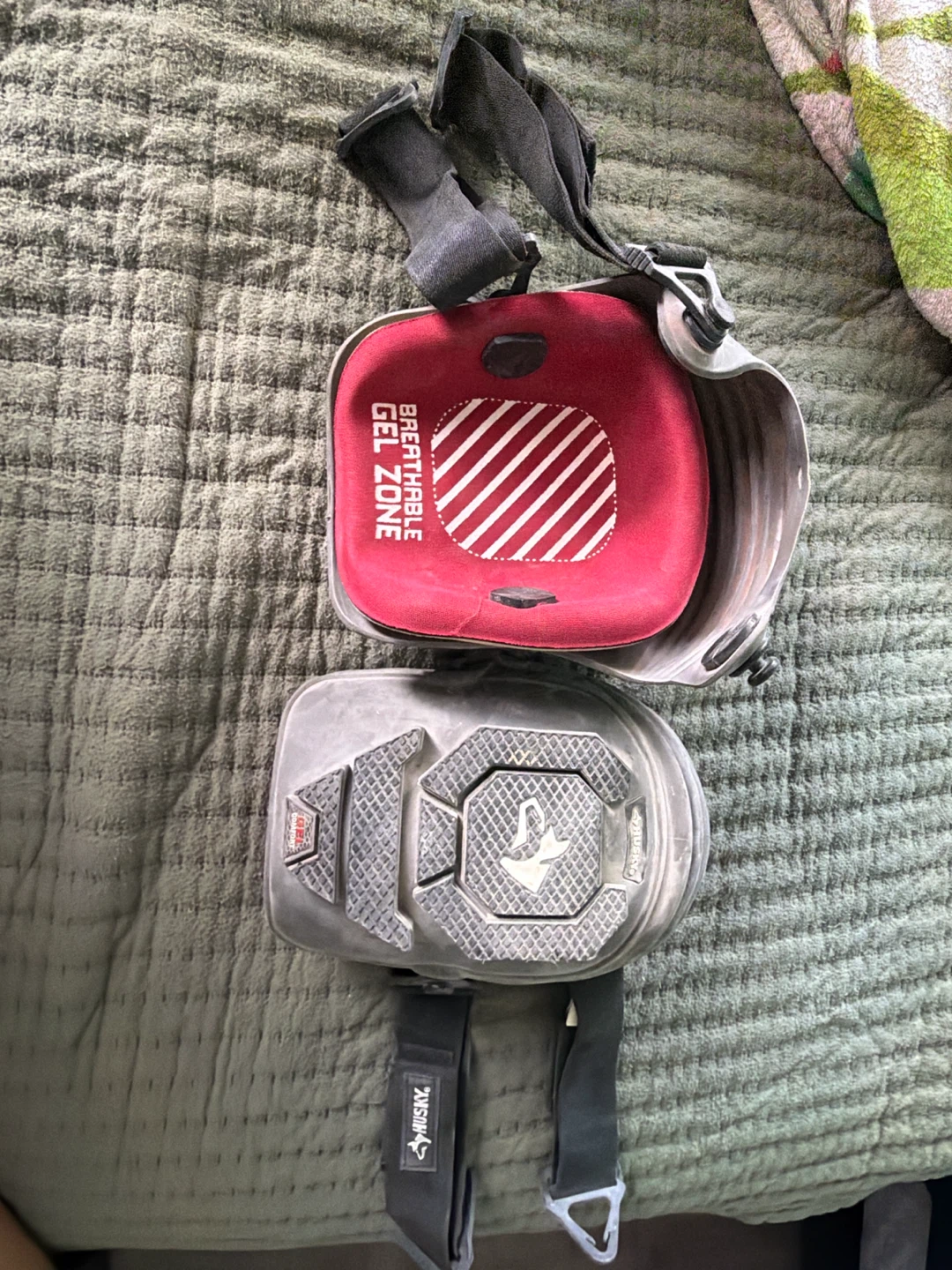 Husky Breathable Gel Knee Pads