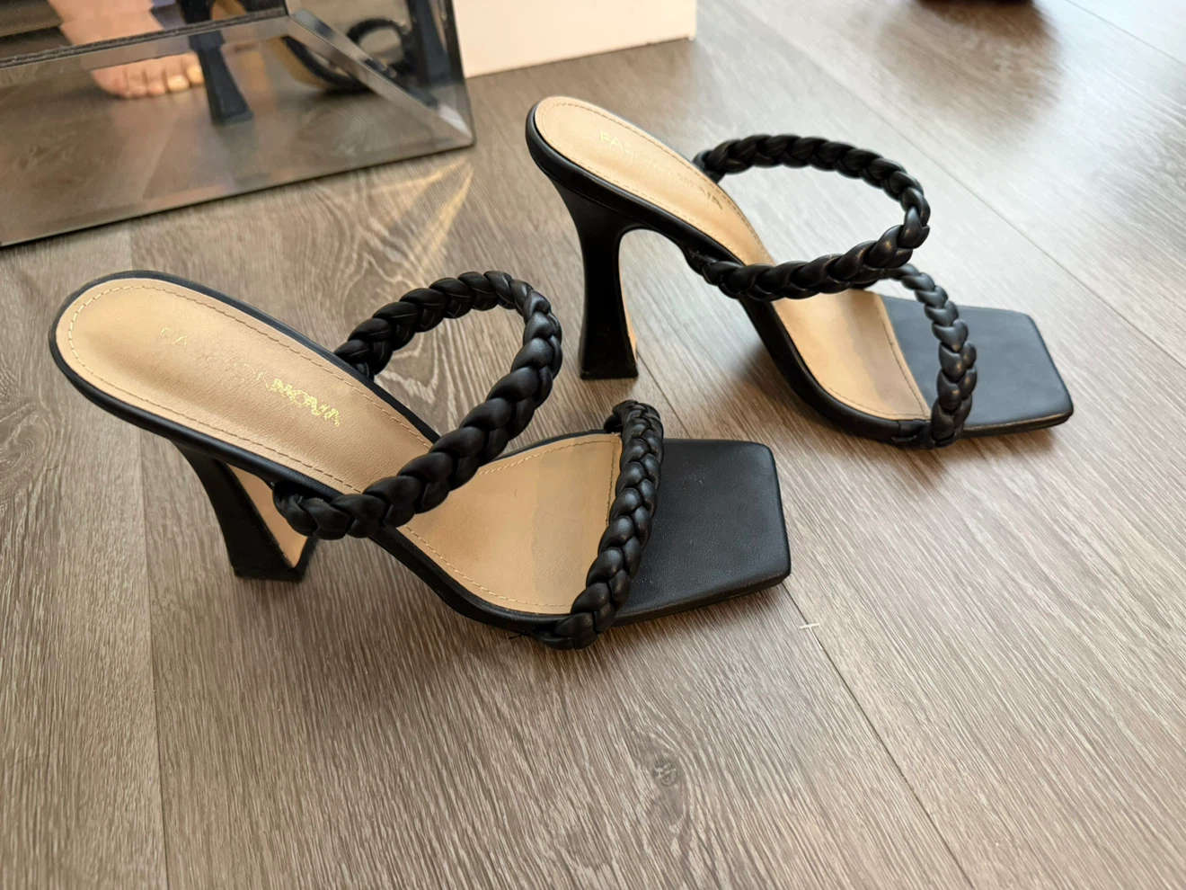 Sandales à talons FASHION NOVA noires tressées - photo 3
