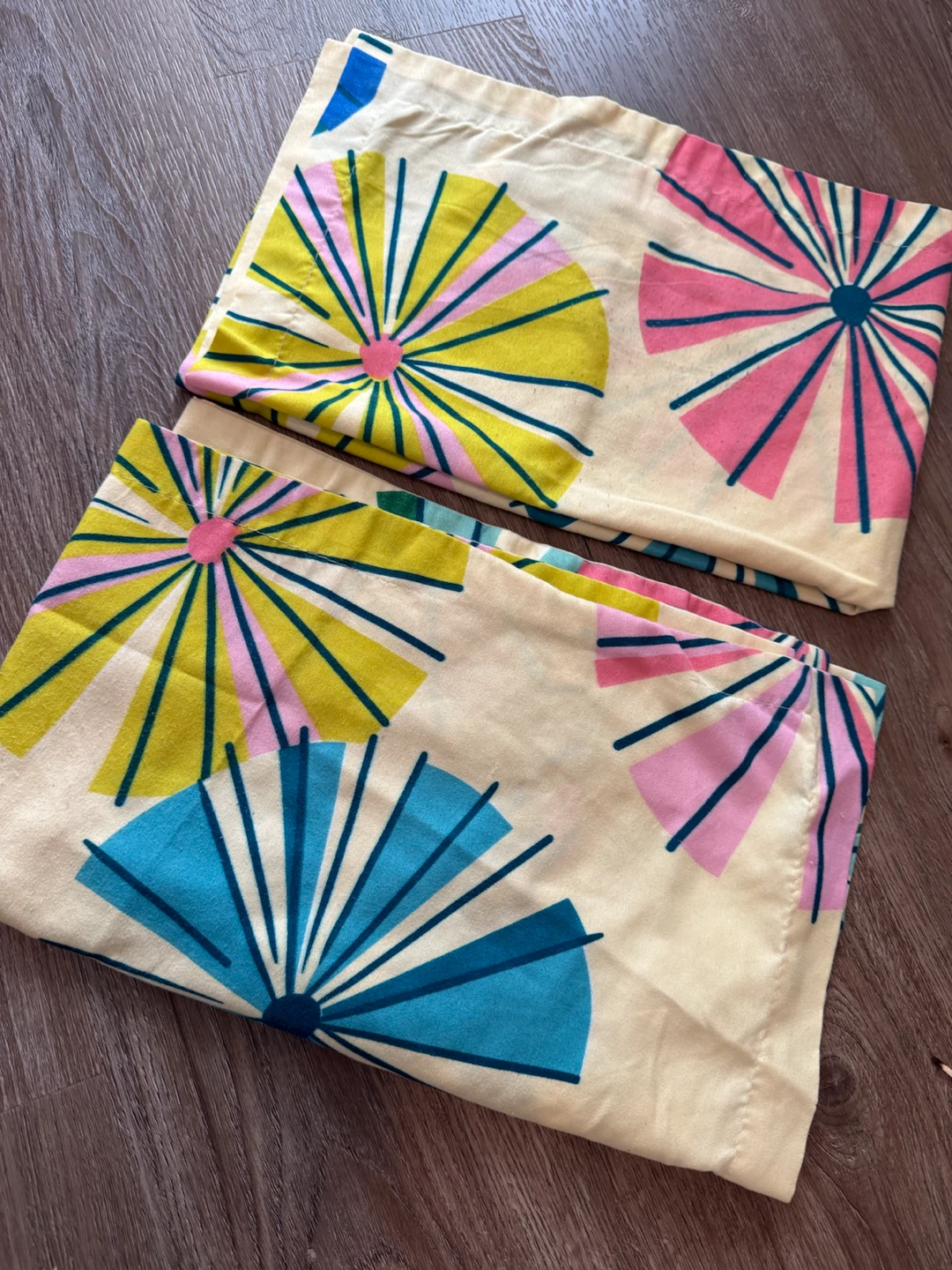 Assorted Bedding and Pillowcases - photo 3
