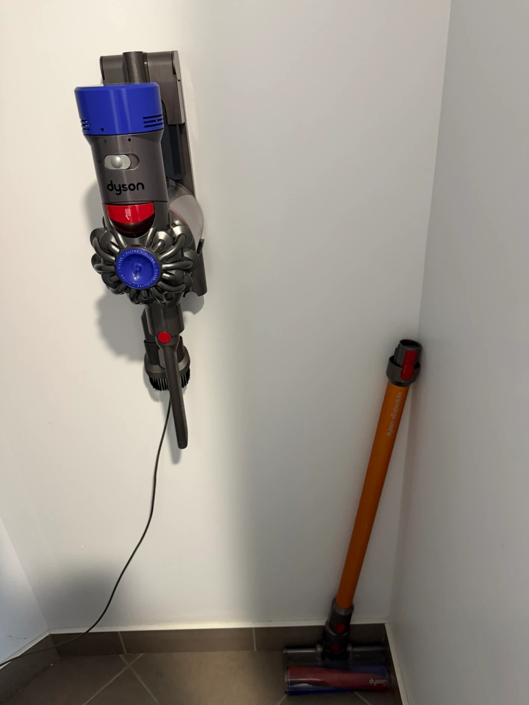 Dyson V8 Absolute Cord-free Cordless Vacuum