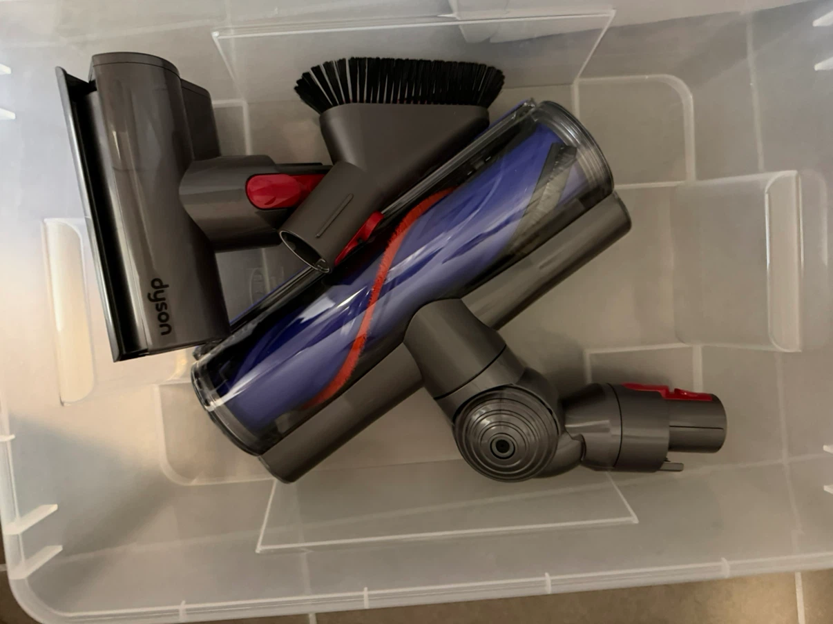 Dyson V8 Absolute Cord-free Cordless Vacuum - photo 2