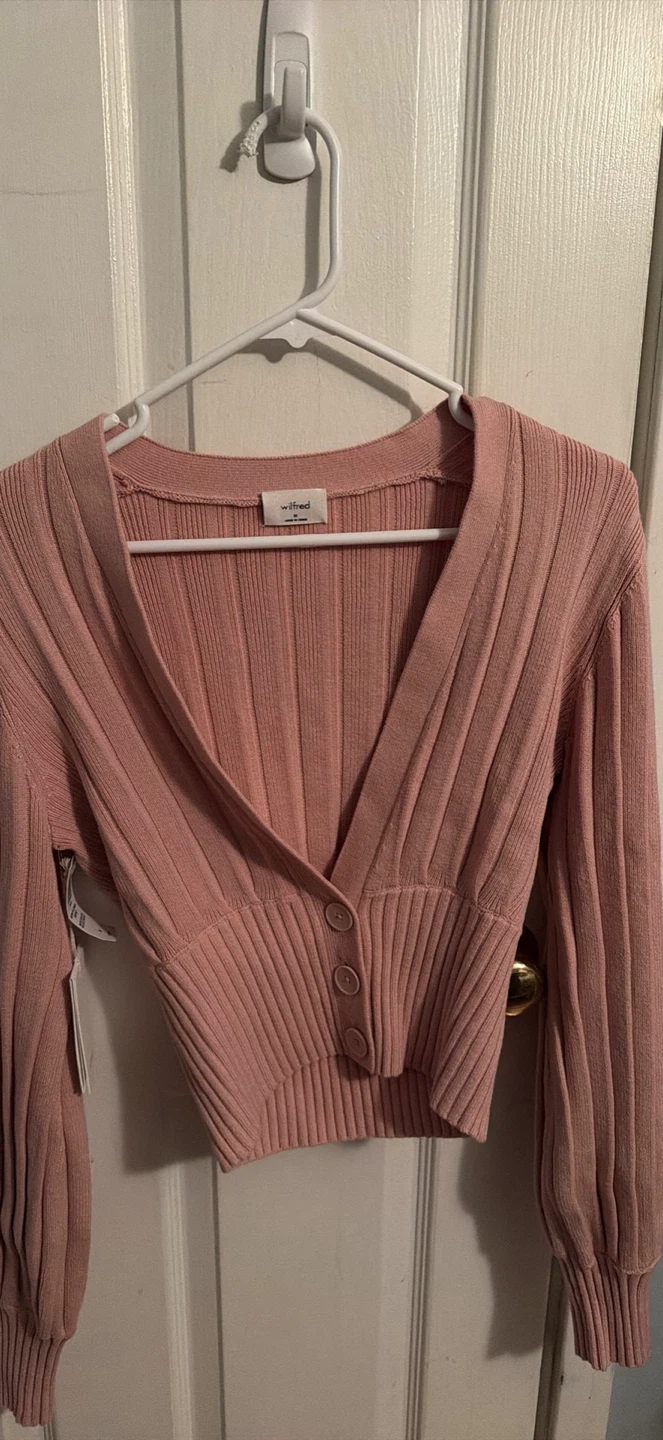 Women Aritzia Wilfred plunge front cardigan size medium tags on