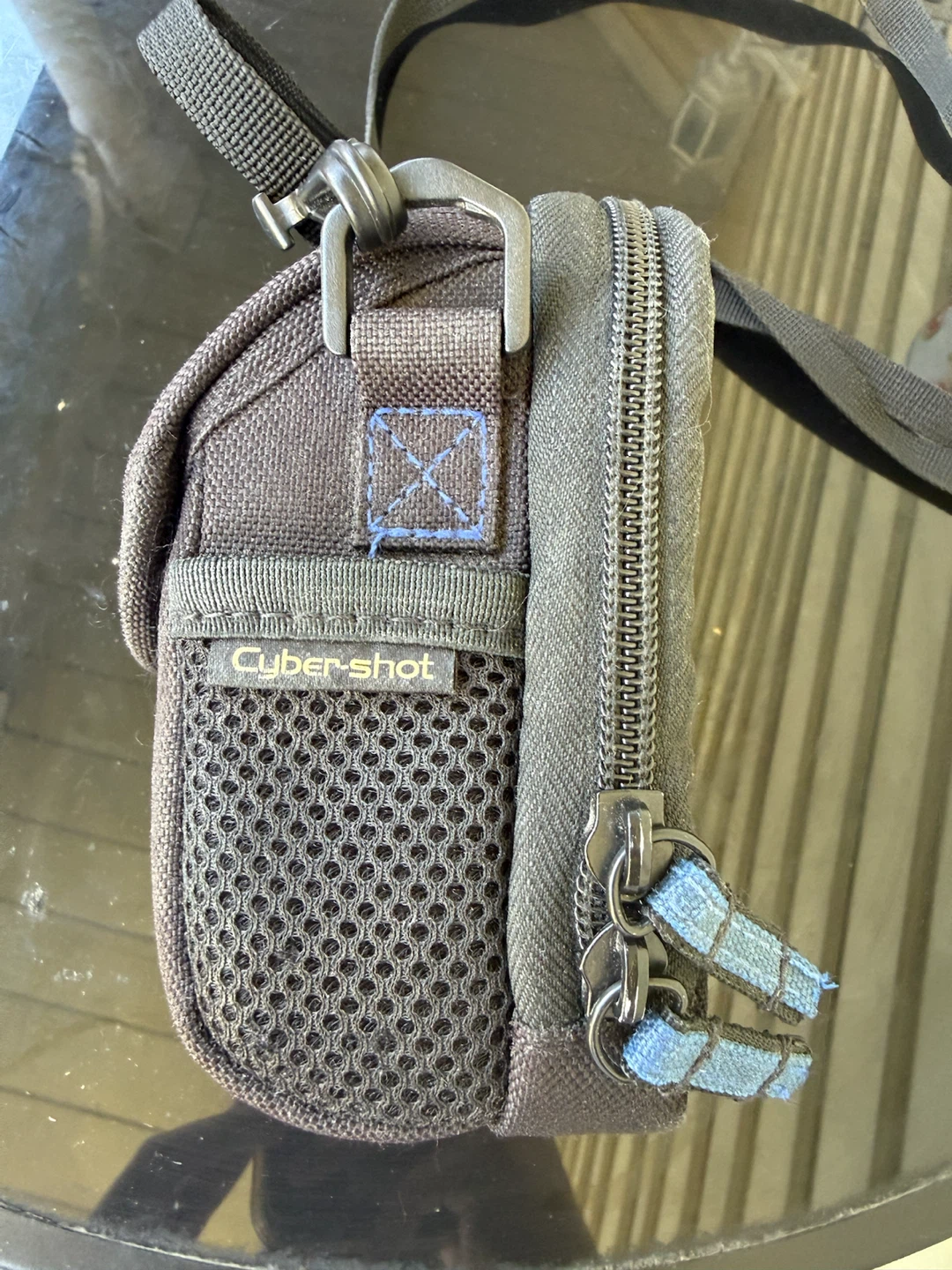 Vintage Camera Bags – Sony Cyber-shot + Leather – Y2K/Digicam - photo 3
