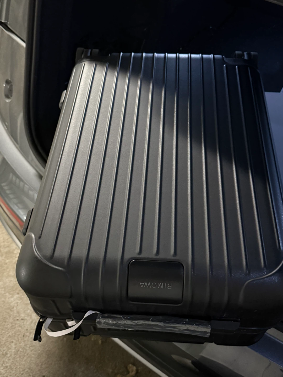 RIMOWA Essential Cabin Luggage - Black - photo 2