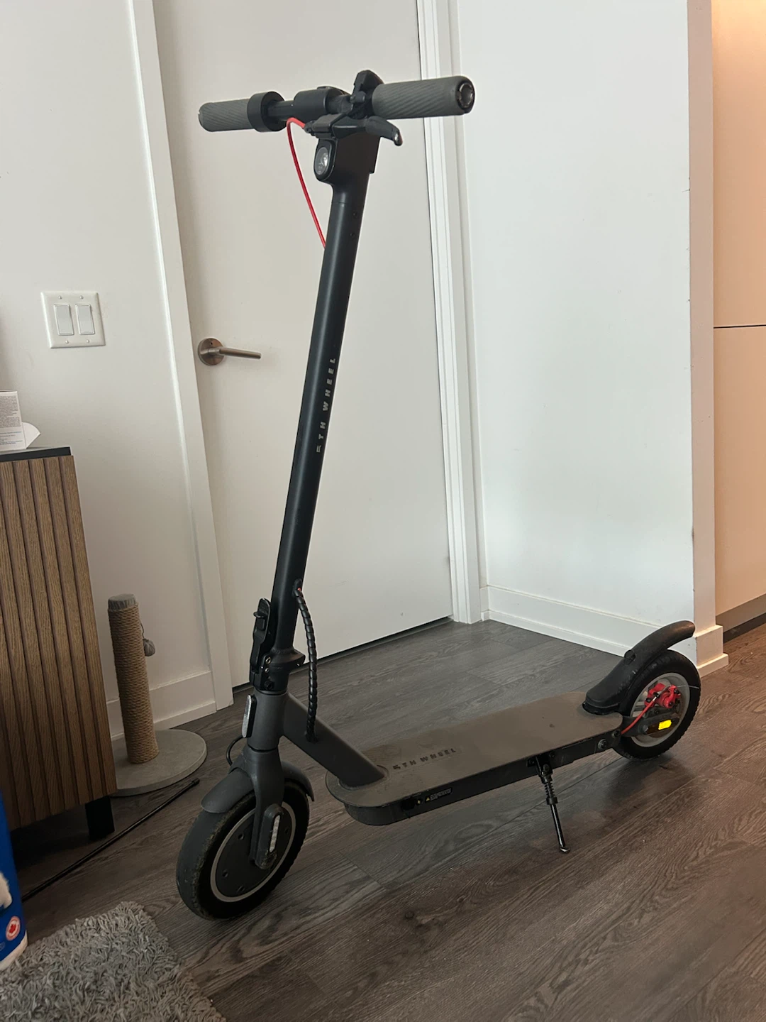 5TH WHEEL Electric Scooter