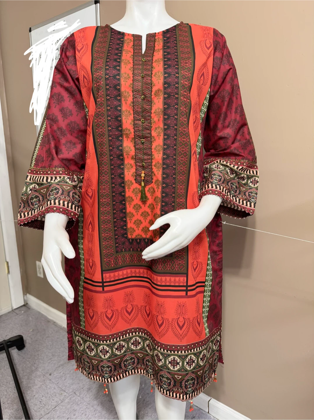 Pakistani trendy lawn kurti