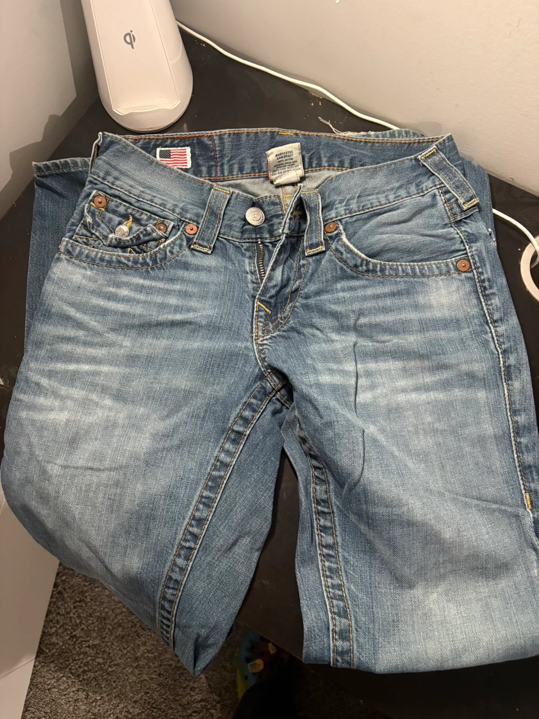 Jeans and winter boots - photo 3