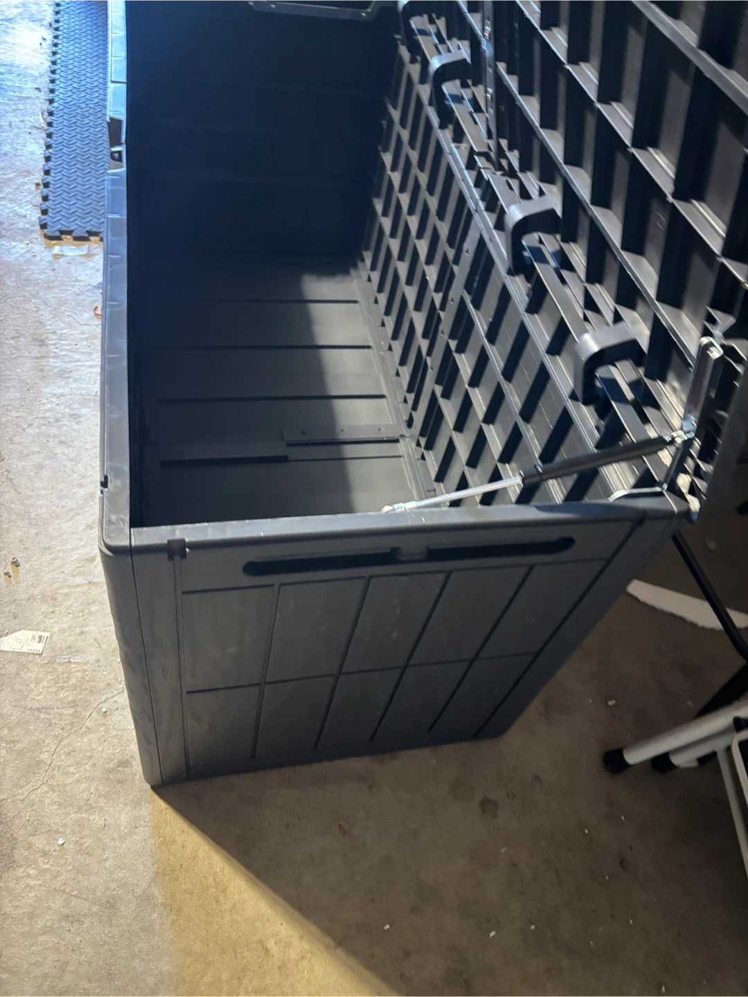 Large Black Resin plastic Outdoor Storage Deck Box - photo 4