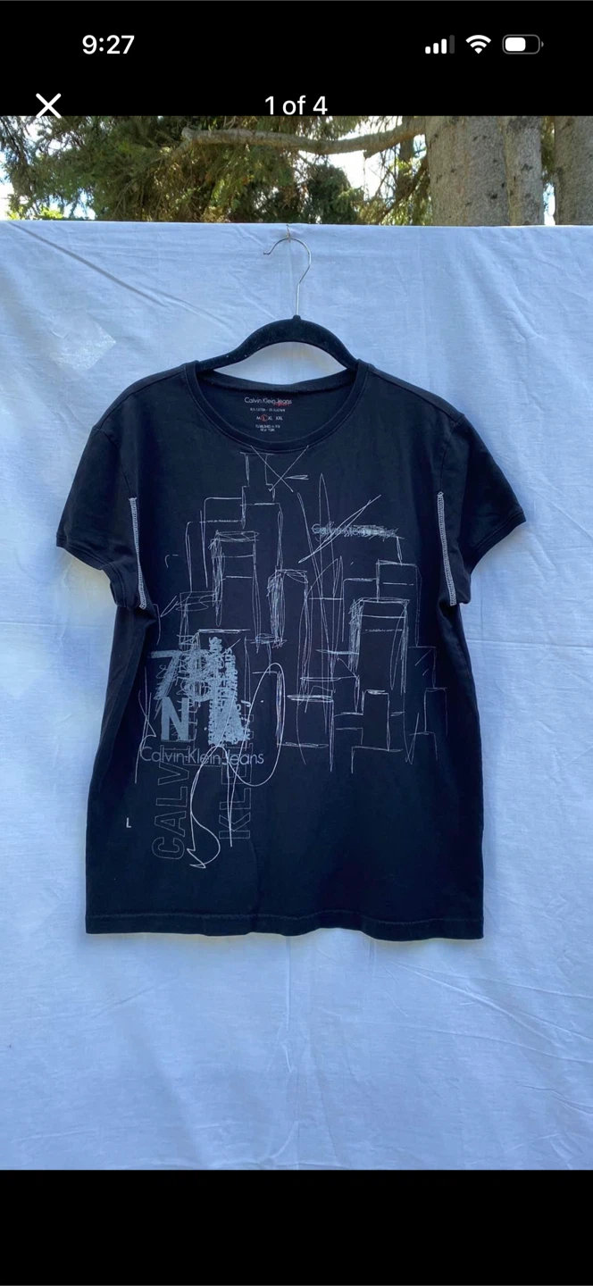 Calvin Klein Tee Shirt