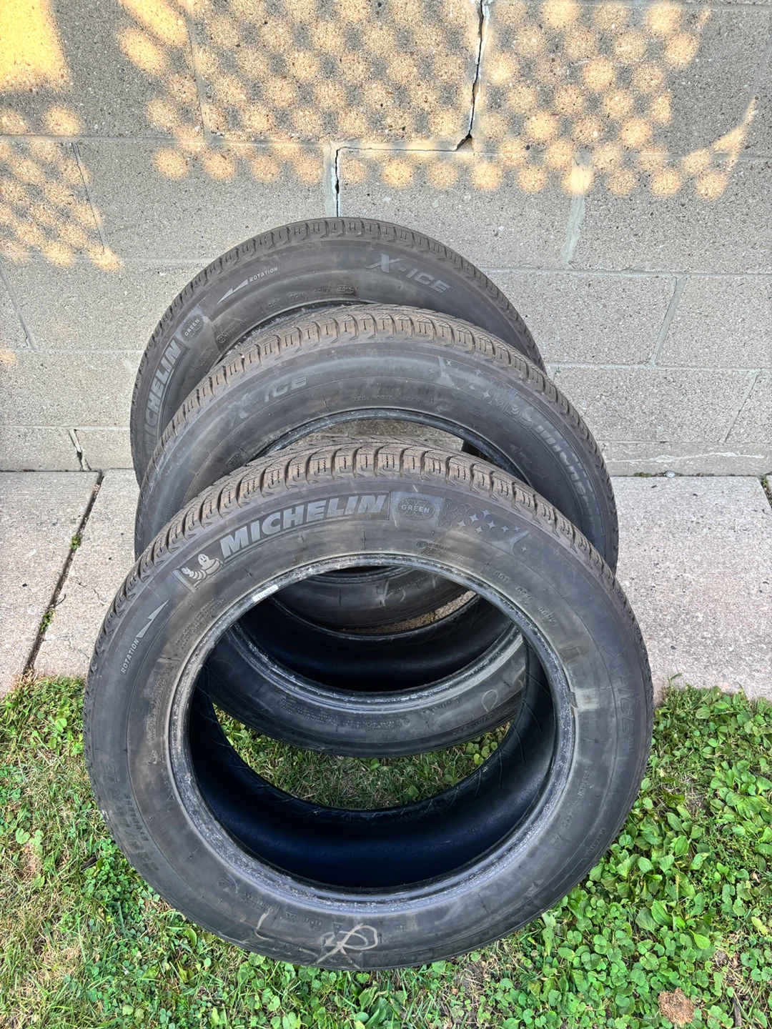 Set of 3 Michelin X-Ice Tires 225/60R18