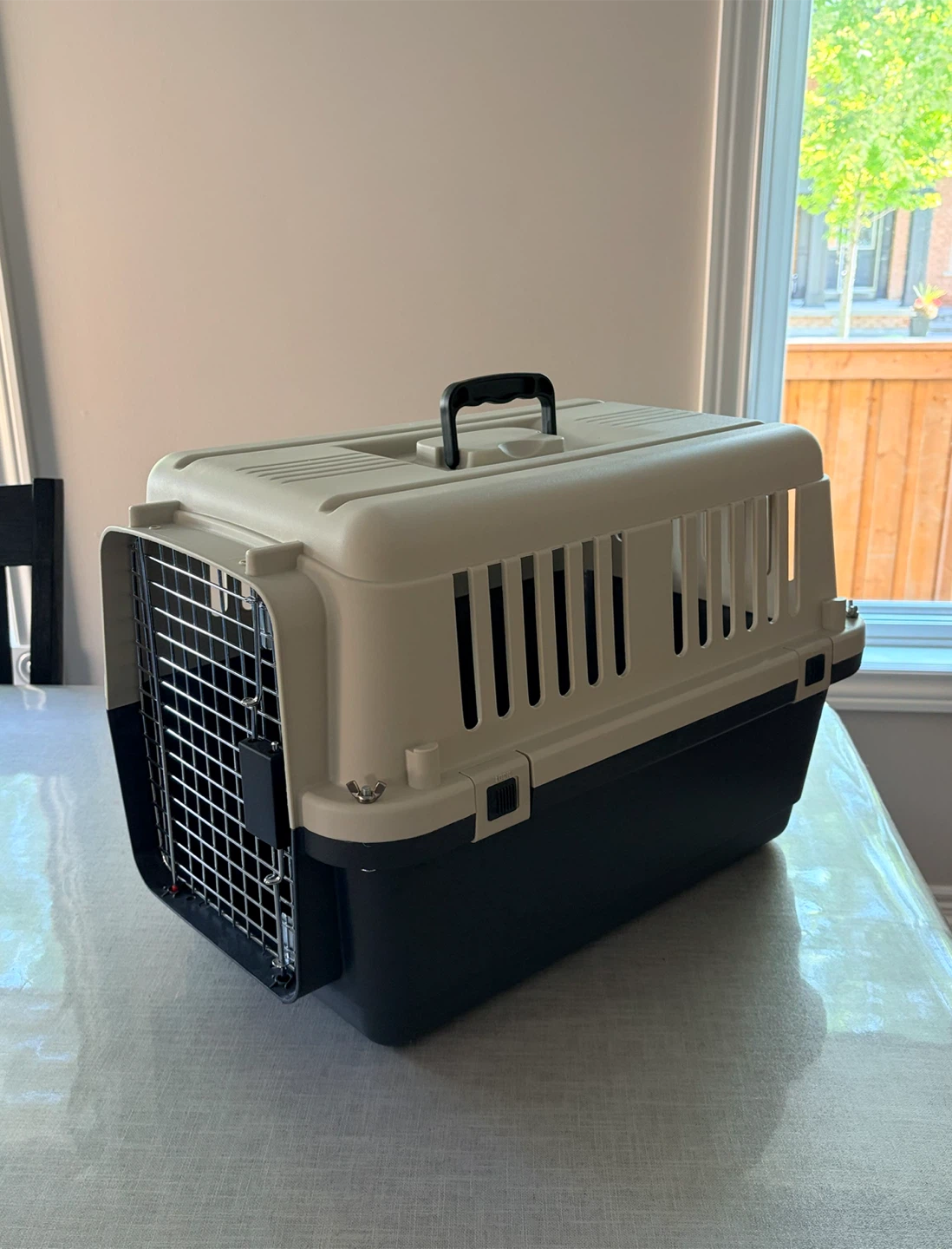 Pet Crate/Carrier
