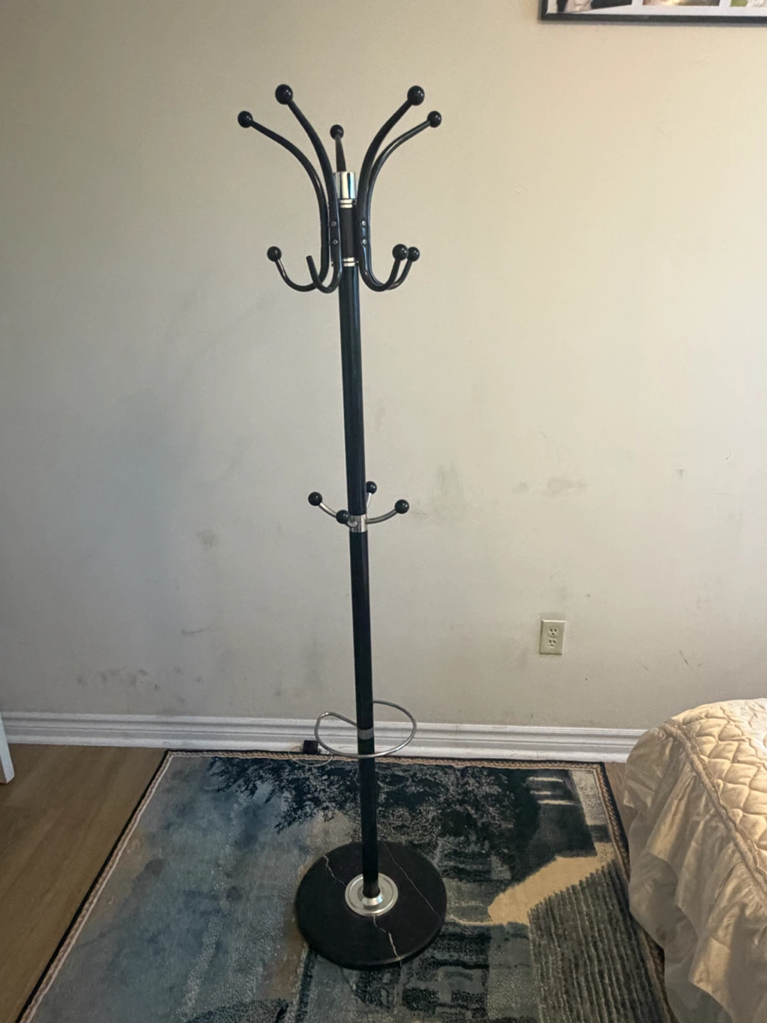 Black Metal Coat Rack - photo 2