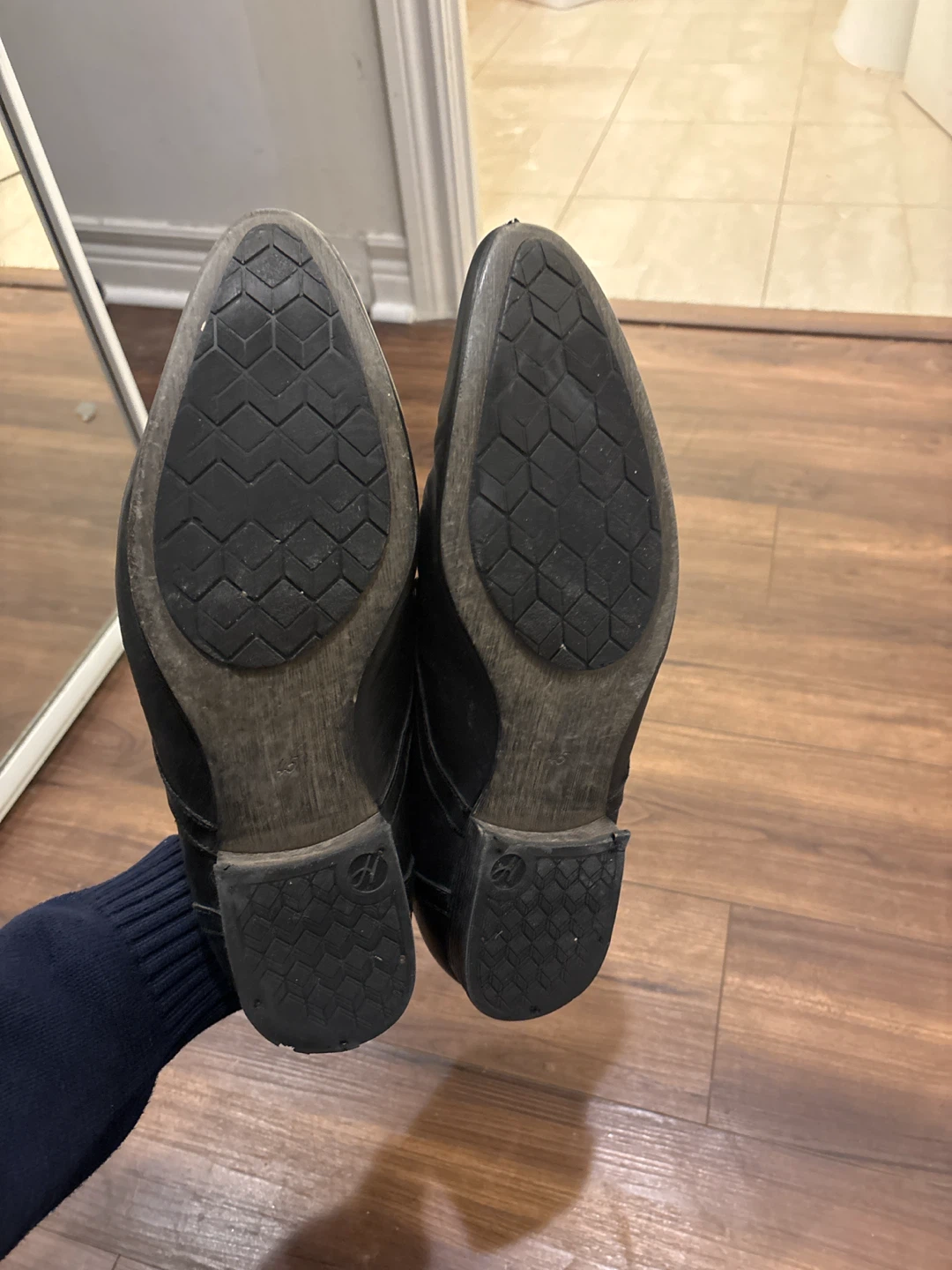 Black Leather Dress Shoes - photo 2
