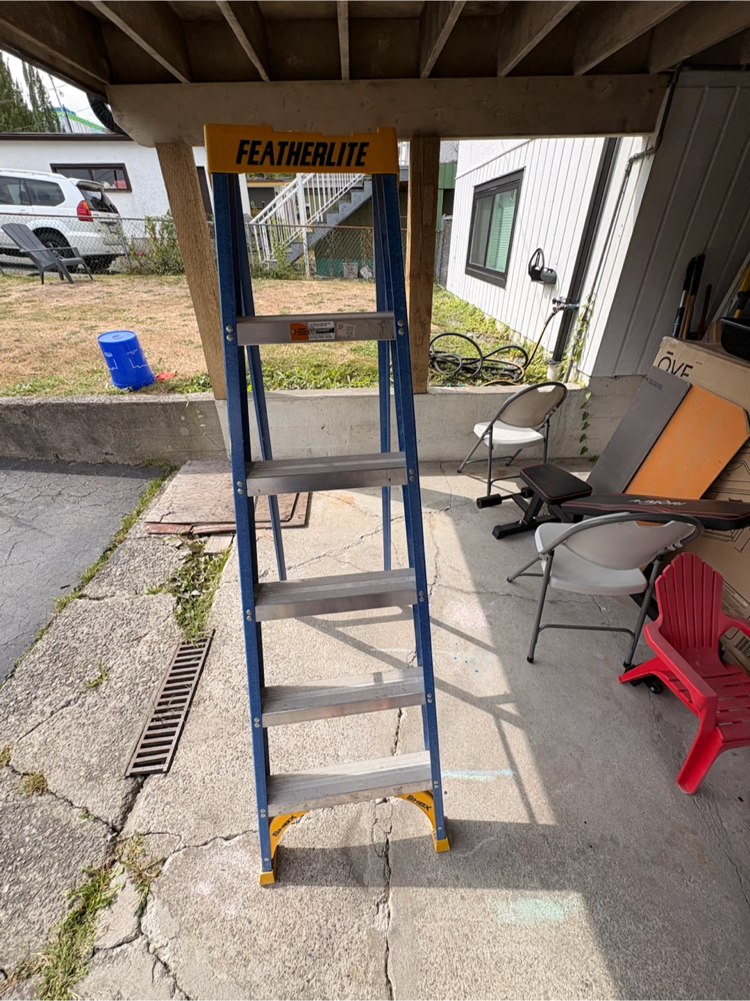 Featherlite 6' Fiberglass Stepladder - photo 3