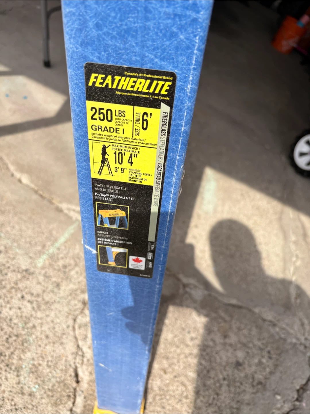 Featherlite 6' Fiberglass Stepladder - photo 4