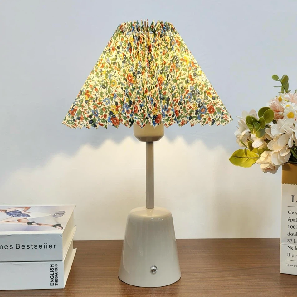 Floral Pleated Table Lamp