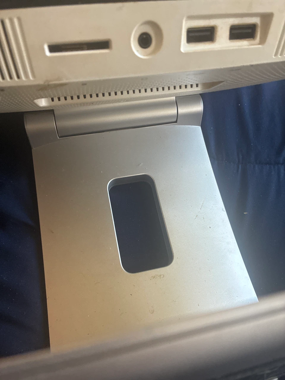 HP Pavilion All-in-One Desktop 22-a113w - photo 2