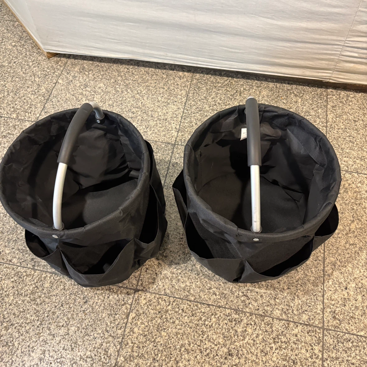 Black foldable storage bag with handle - photo 4