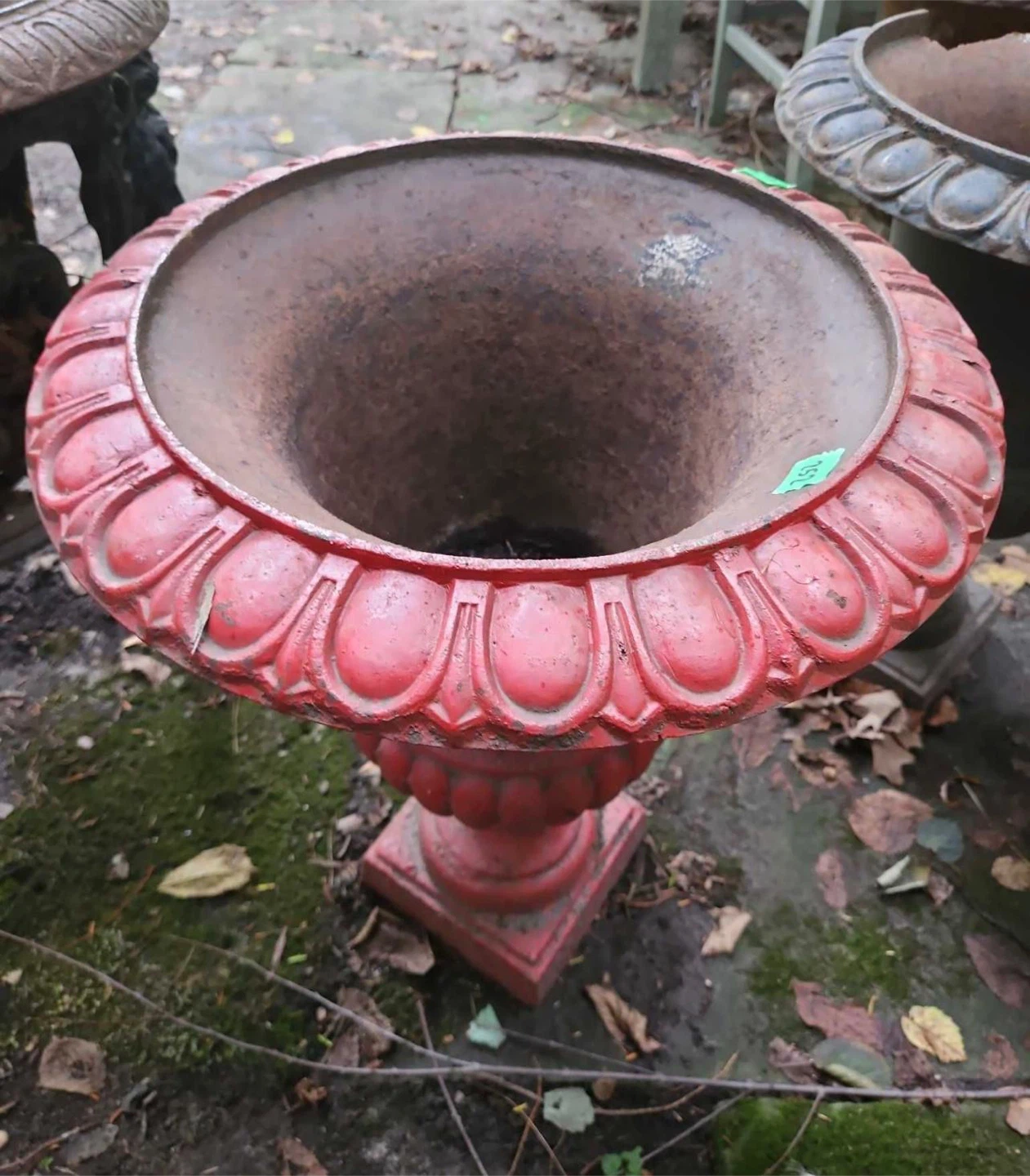 Cast iron classical urn plantar (19”x25”)