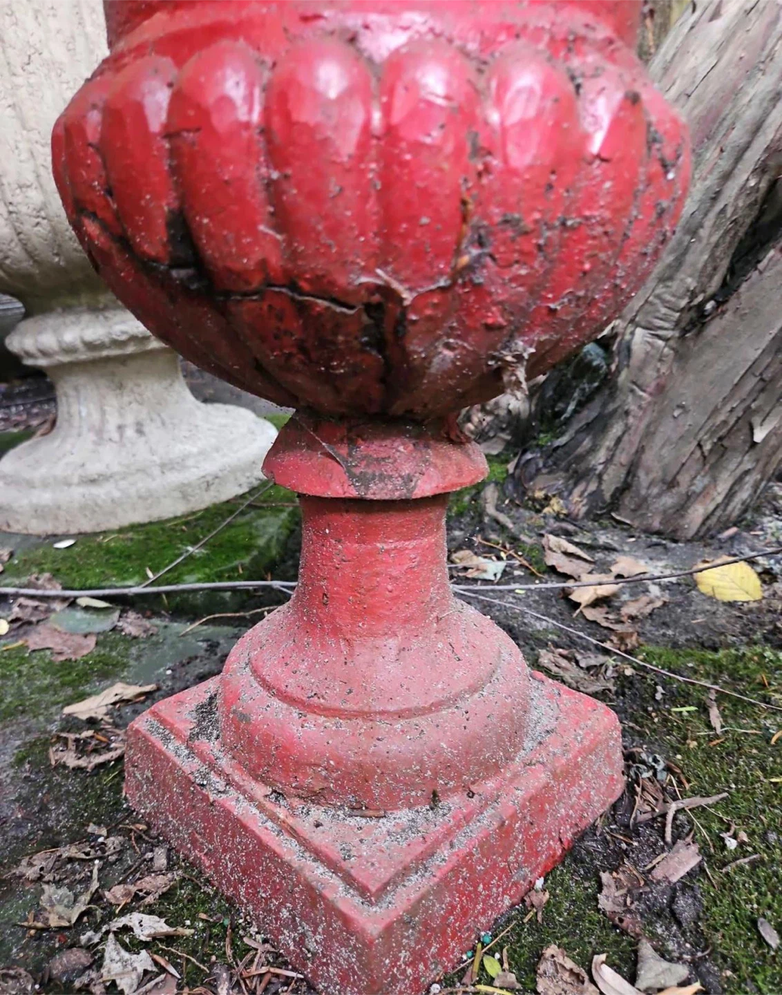 Cast iron classical urn plantar (19”x25”) - photo 2