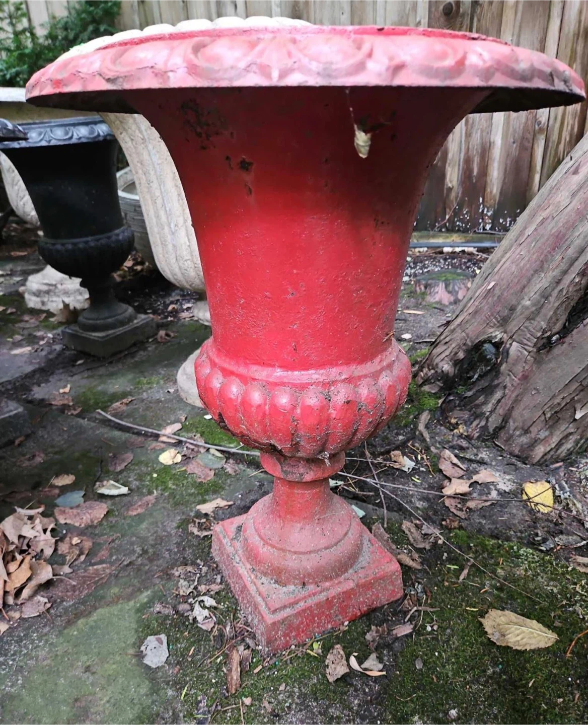 Cast iron classical urn plantar (19”x25”) - photo 3