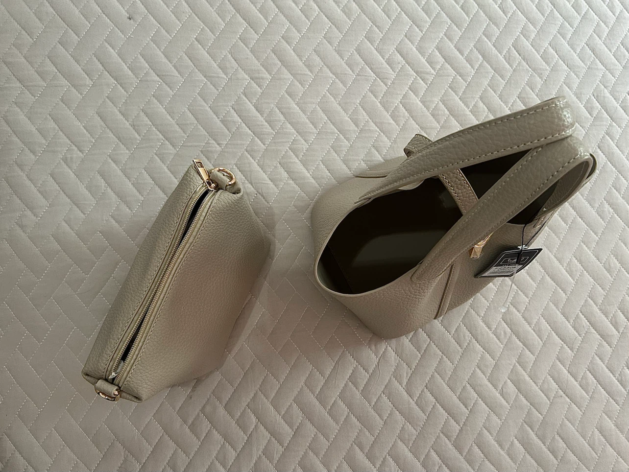 Tan Leather Bucket Bag with Pouch - photo 3