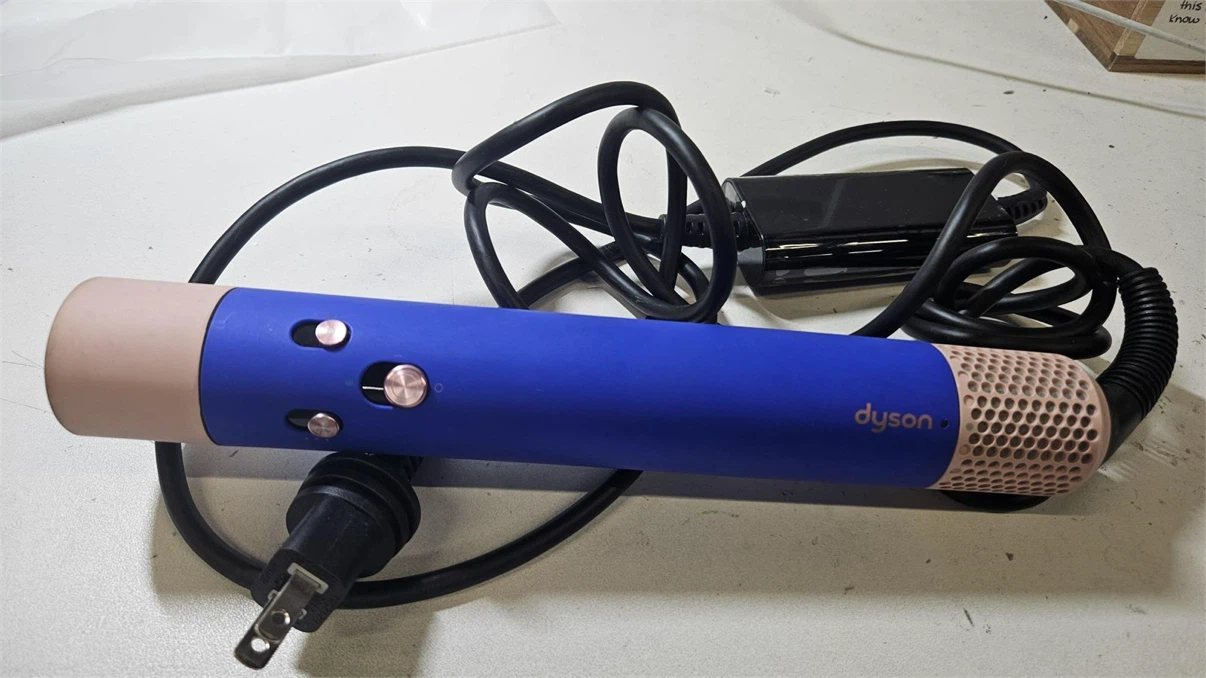 Dyson Airwrap base unit - photo 2