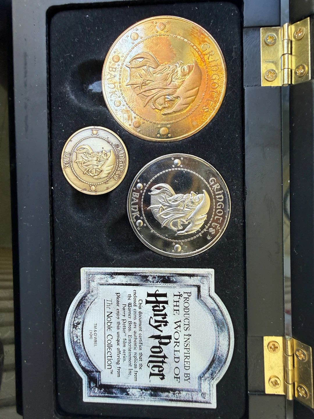 Harry Potter Replica Coin Set – Galleon Sickle Knut - photo 2