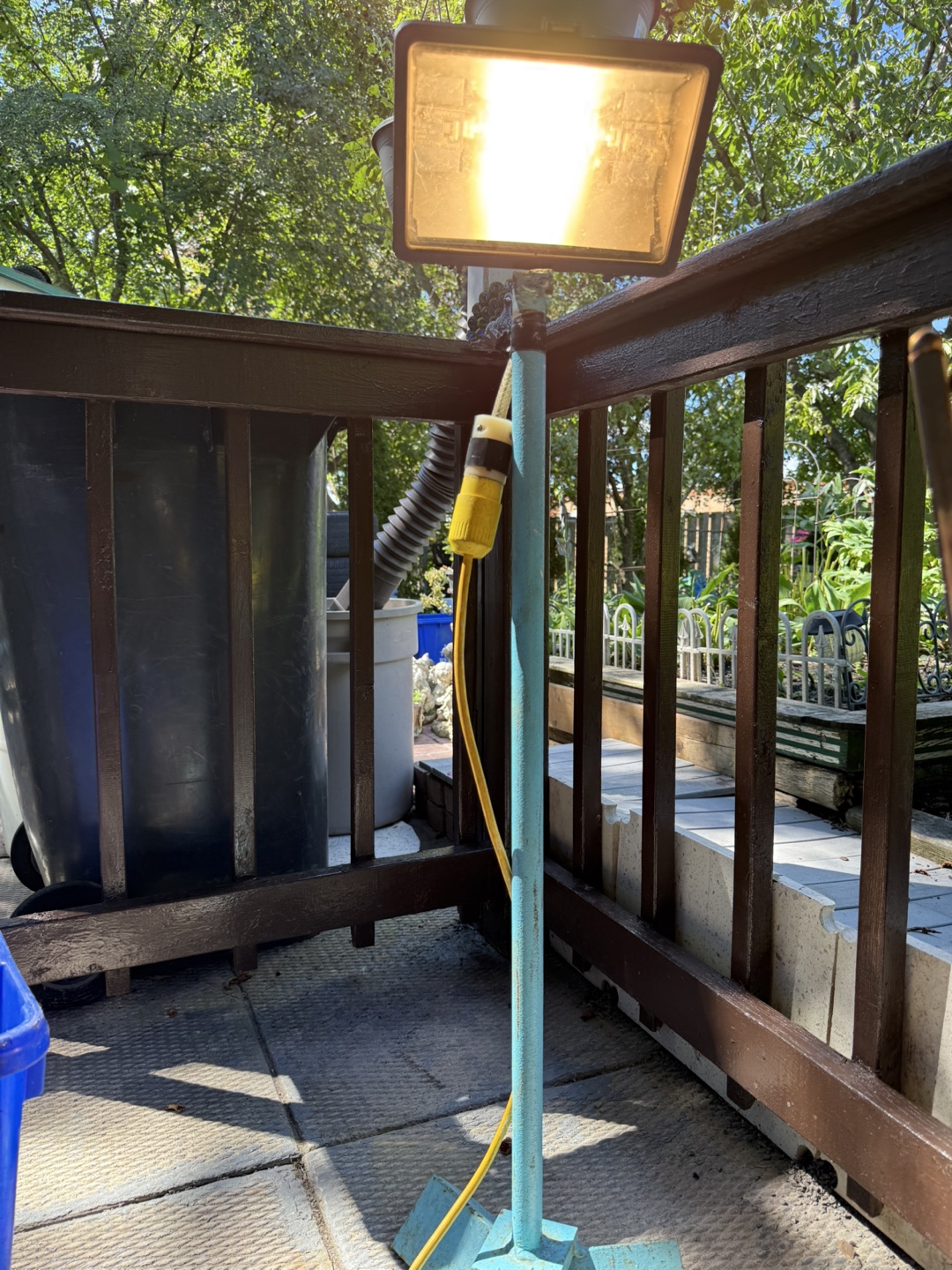 Work site flood light on stand - photo 4