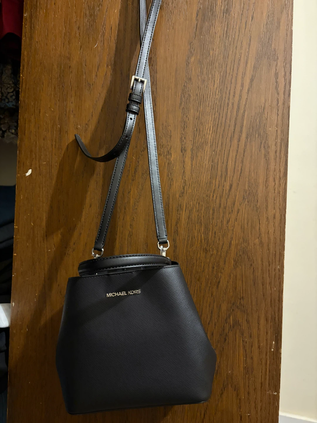 Michael Kors Black Leather Bucket Bag - photo 3