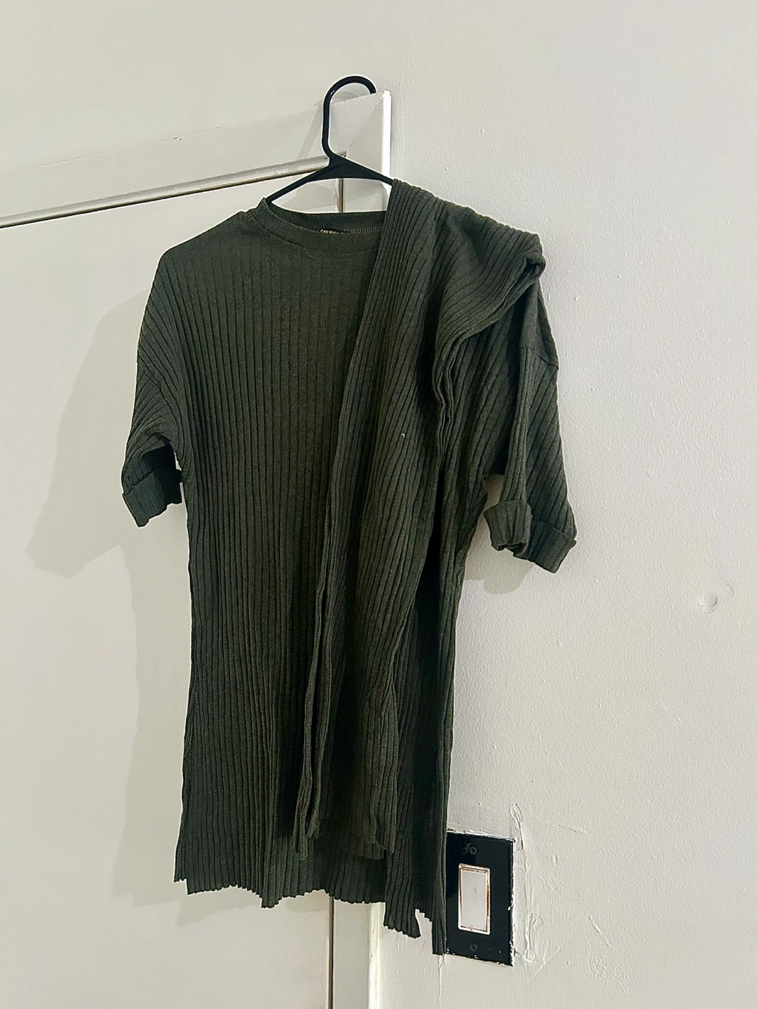 Ribbed Knit Top and Pants Set - photo 3