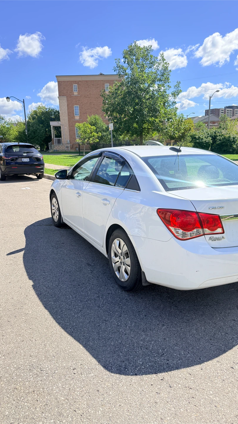 White Chevrolet Cruze LT Sedan 2015 - photo 4
