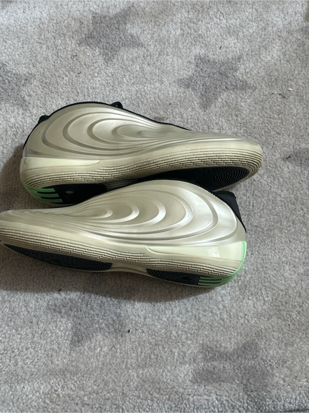 Adidas Harden Volume 10 Basketball Shoes US 10