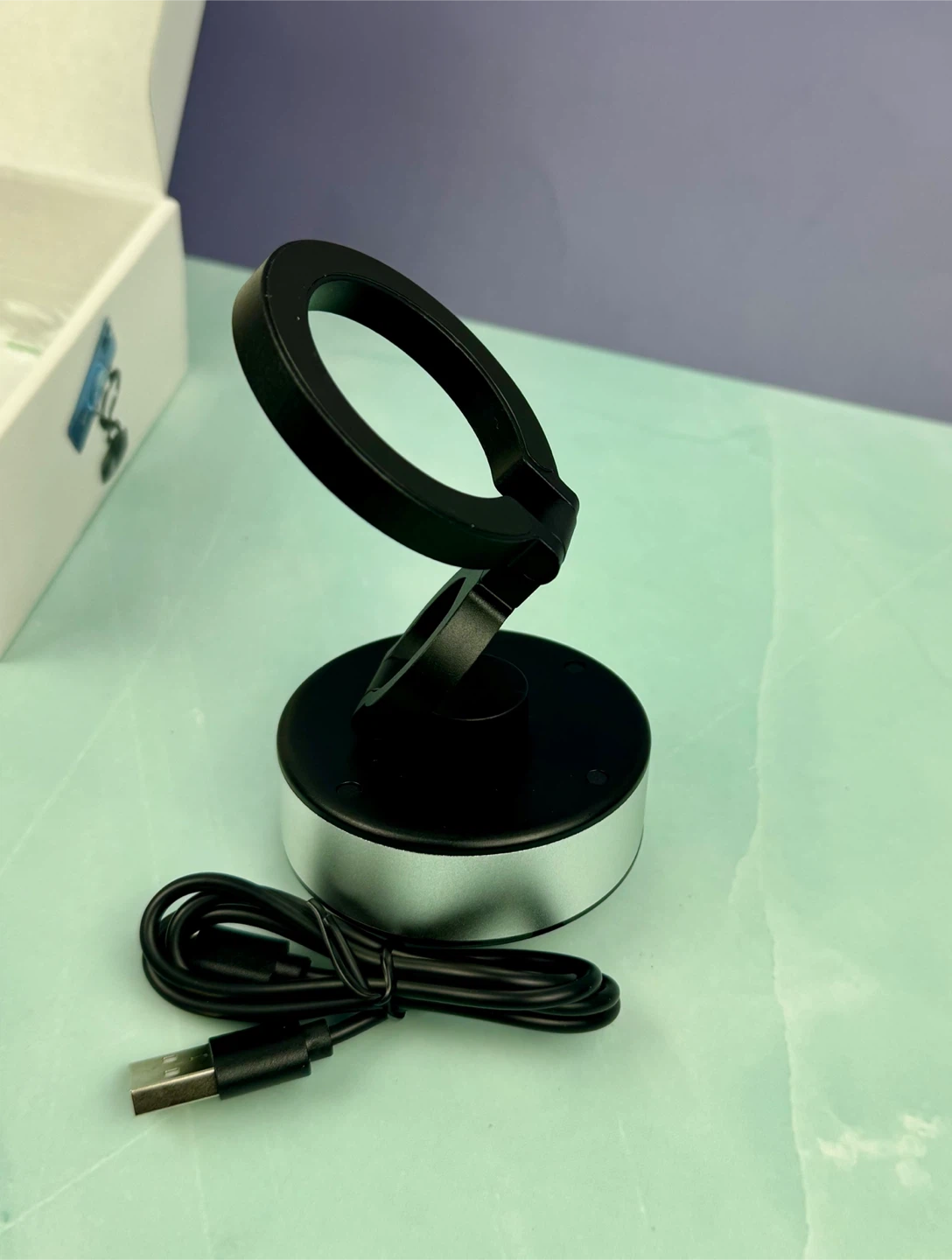 Car Phone Holder - Vacuum Suction Phone Holder