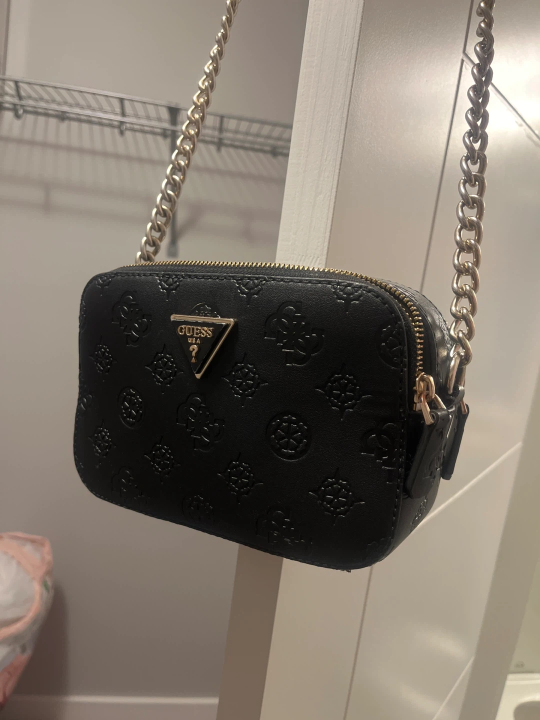 Black Guess crossbody bag with chain strap - photo 2