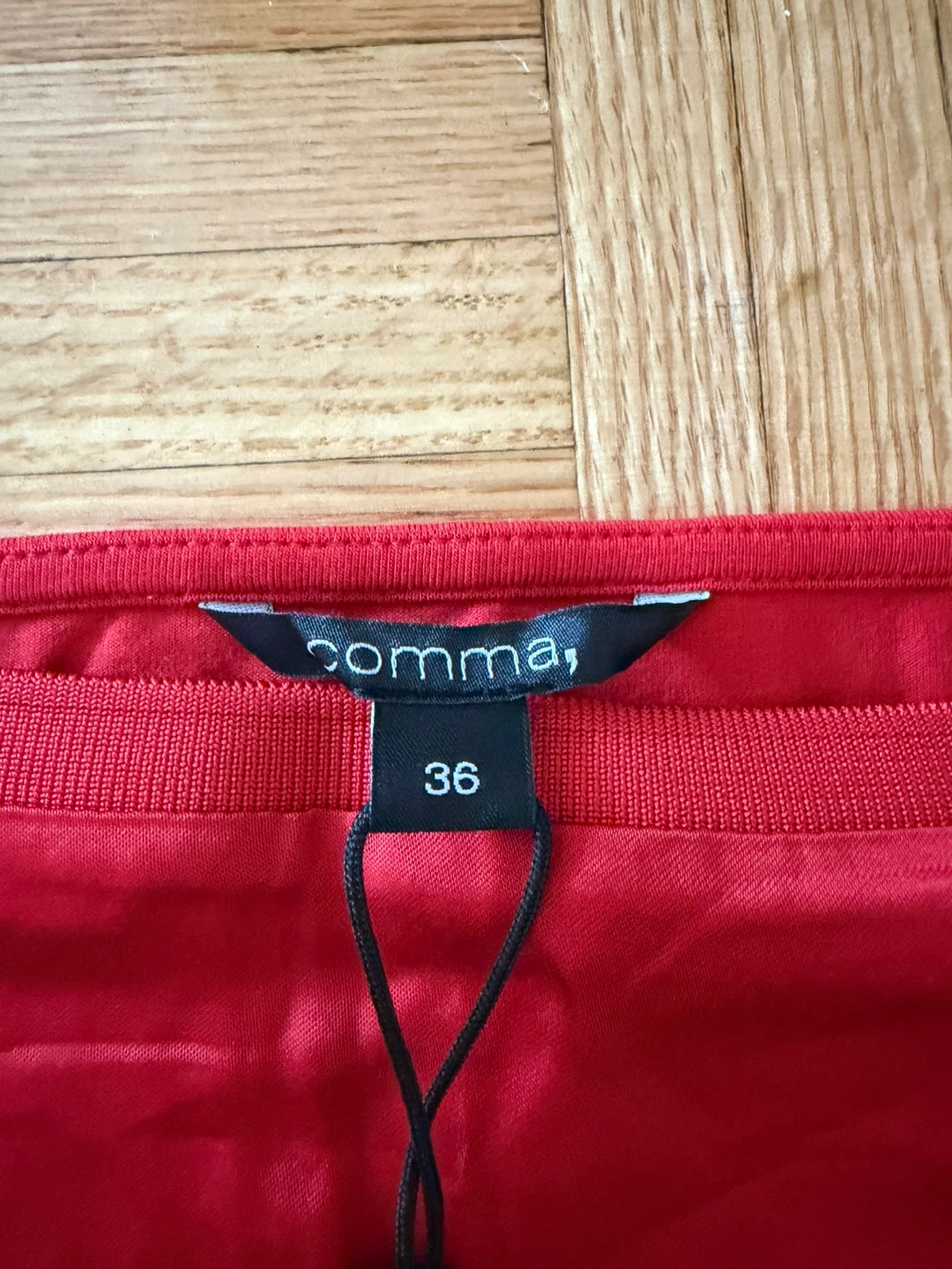 Comma red sleeveless top, size 36 - photo 4