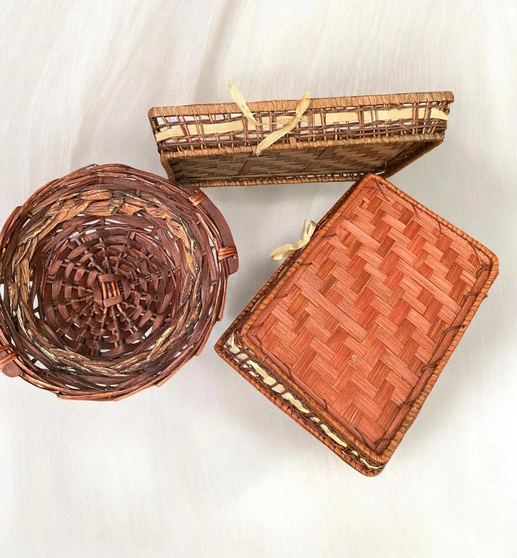 Set of three decorative woven baskets - photo 2