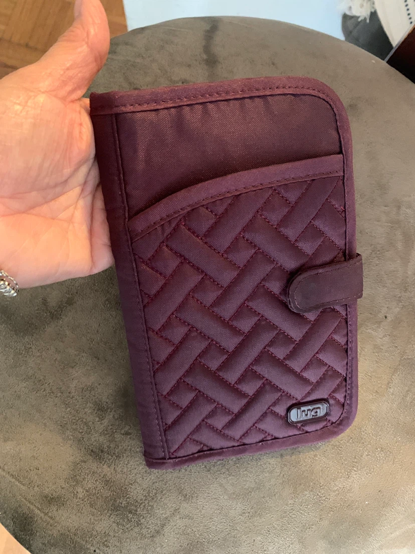 LUG Passport Holder Organizer Pouch Burgundy - photo 2