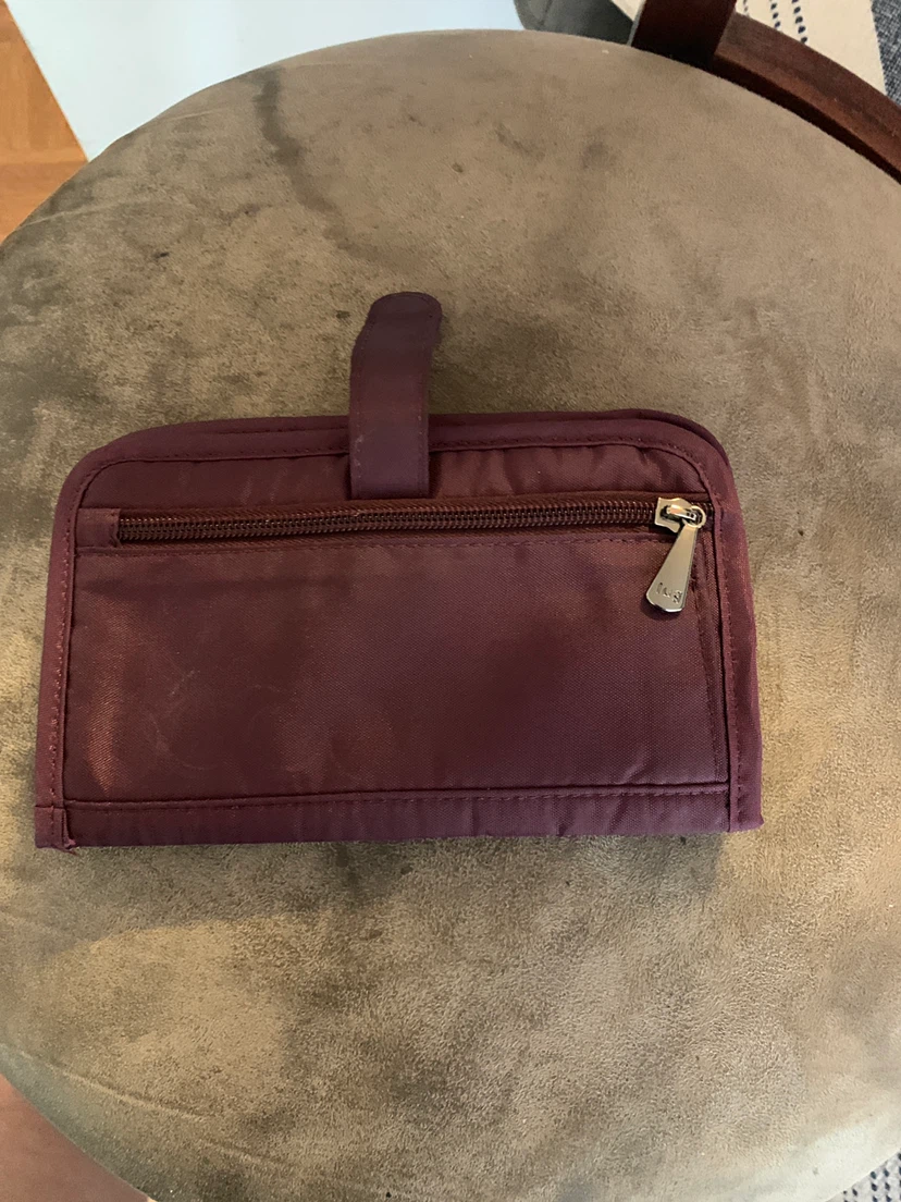LUG Passport Holder Organizer Pouch Burgundy - photo 3